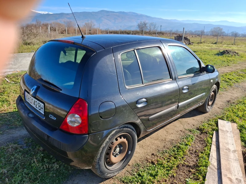 Renault Clio, снимка 2 - Автомобили и джипове - 48112297