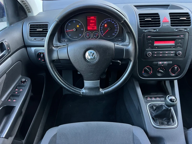 VW Golf 1.9TDI KLIMATIK/105кс/UNIKAT, снимка 16 - Автомобили и джипове - 48132657