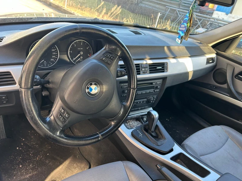 BMW 330 XD - 231k.c., снимка 4 - Автомобили и джипове - 48667117