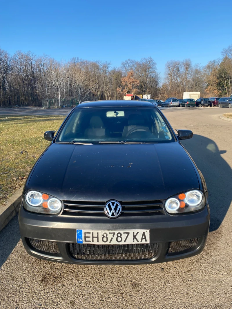 VW Golf, снимка 1 - Автомобили и джипове - 49152725