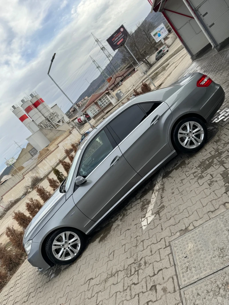 Mercedes-Benz E 350, снимка 3 - Автомобили и джипове - 52324329