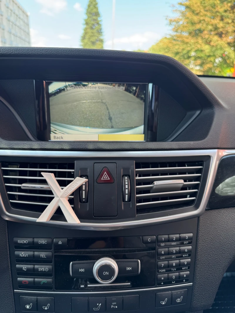 Mercedes-Benz E 350, снимка 10 - Автомобили и джипове - 52324329