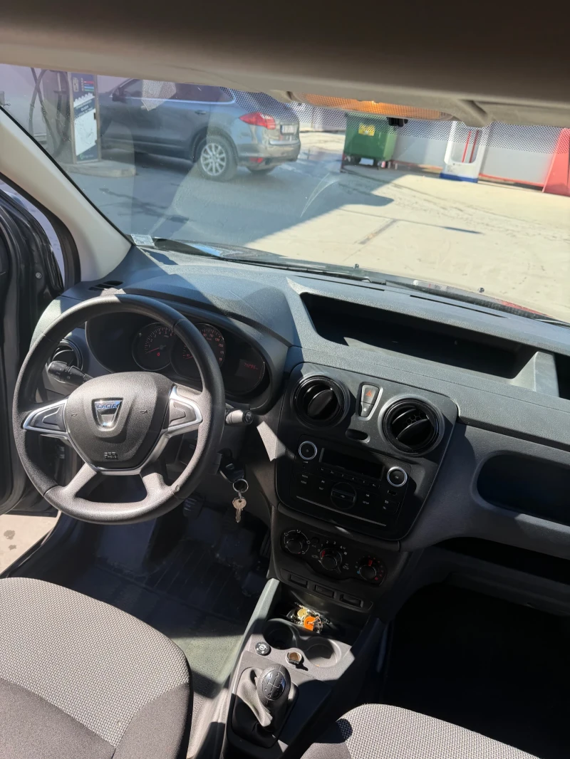 Dacia Dokker 1.6 бензин газ, снимка 8 - Автомобили и джипове - 53146704