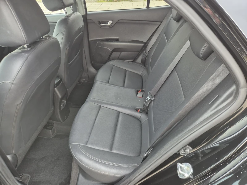 Kia Rio 1.4Crdi SPRINT, снимка 15 - Автомобили и джипове - 53220360