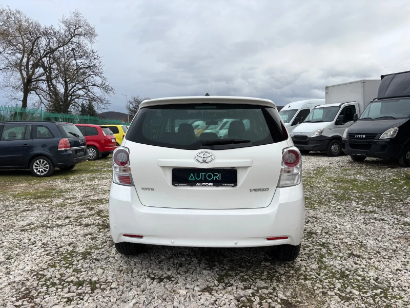 Toyota Verso Уникат D4D НАВИ ПАРКТРОНИК, снимка 5 - Автомобили и джипове - 53275090