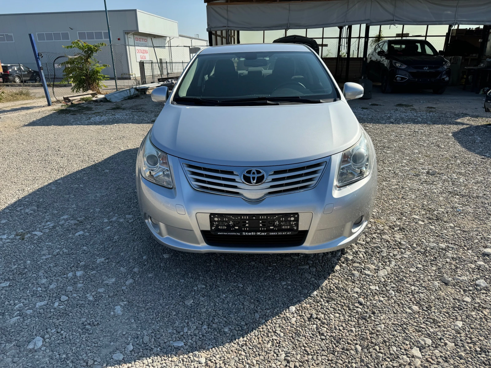 Toyota Avensis 1.8i-NAVI-KAMERA - изображение 2