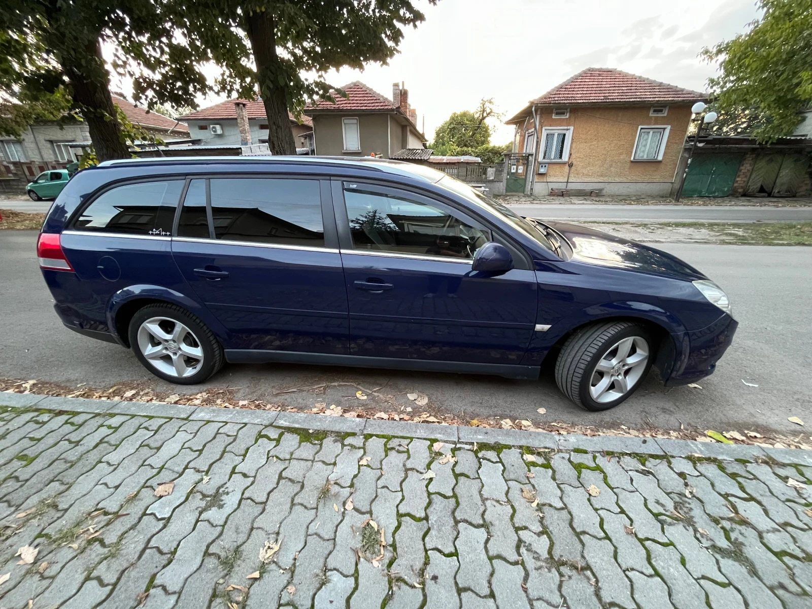 Opel Vectra 2.0t - изображение 7