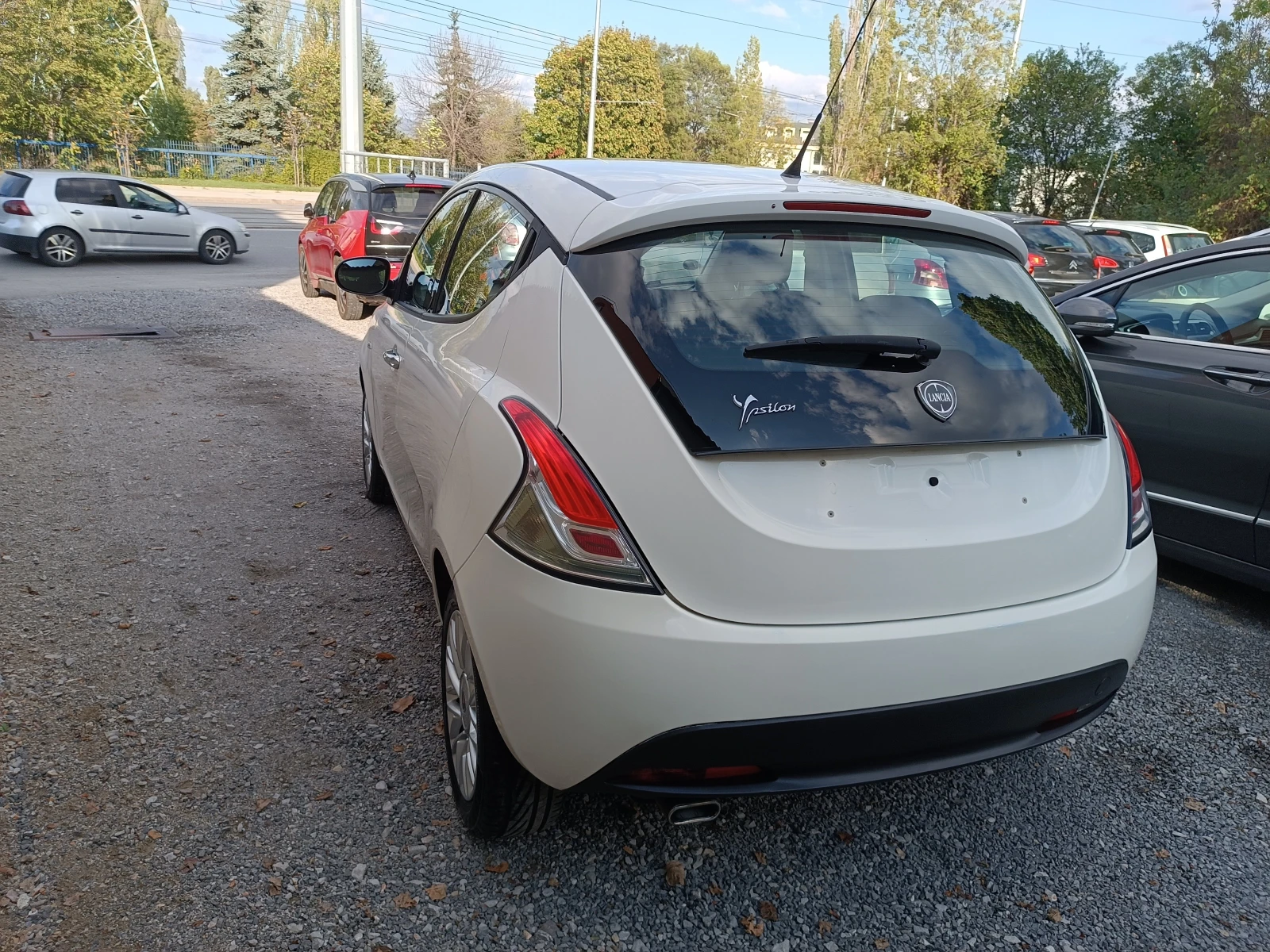 Lancia Ypsilon 1.2i-газ /EURO 6B - изображение 5