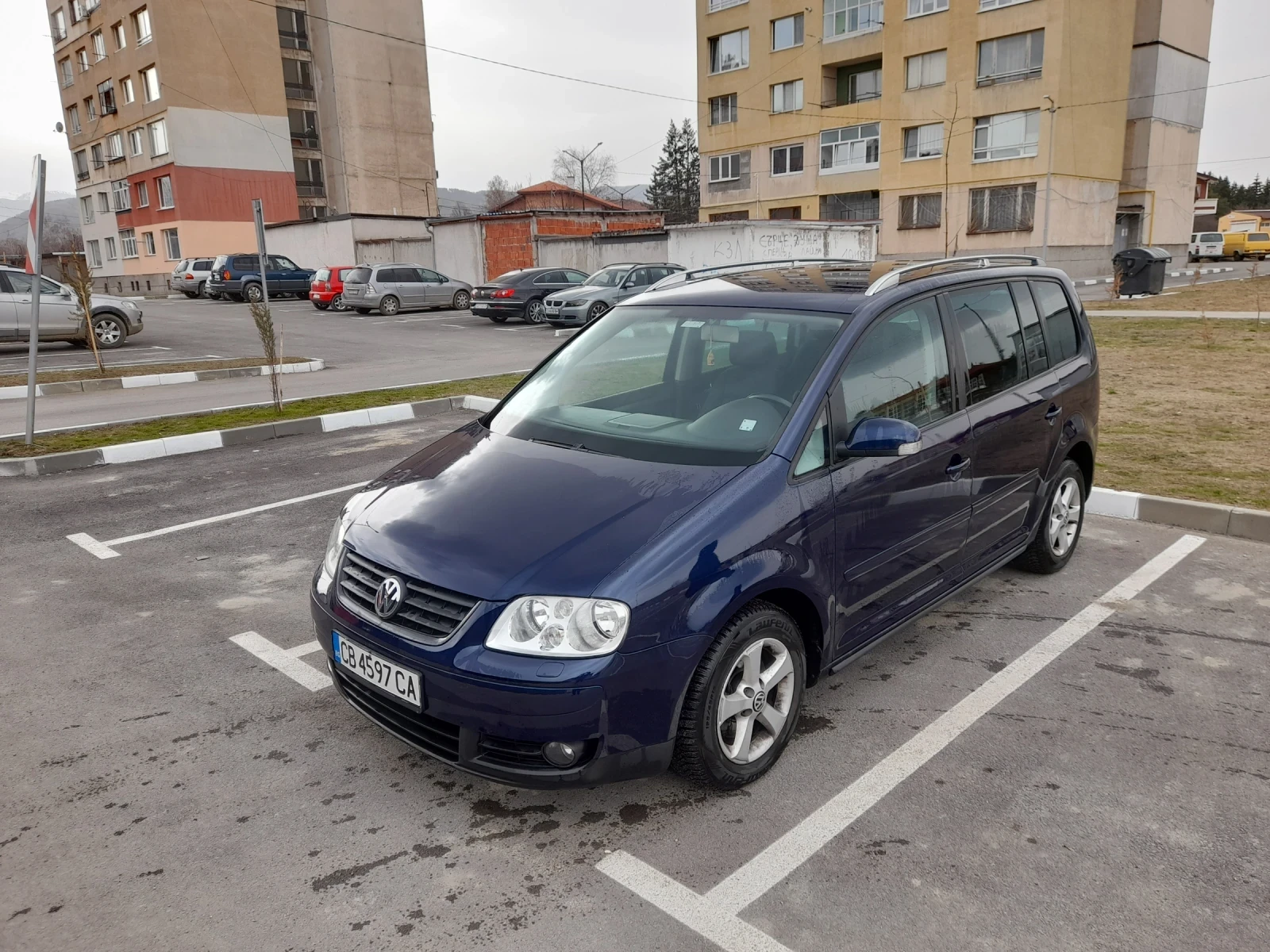 VW Touran 1, 9 TDI - изображение 2