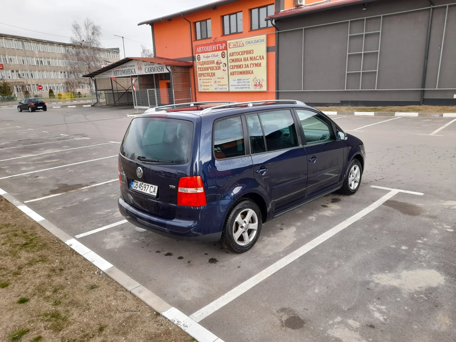 VW Touran 1, 9 TDI - изображение 5