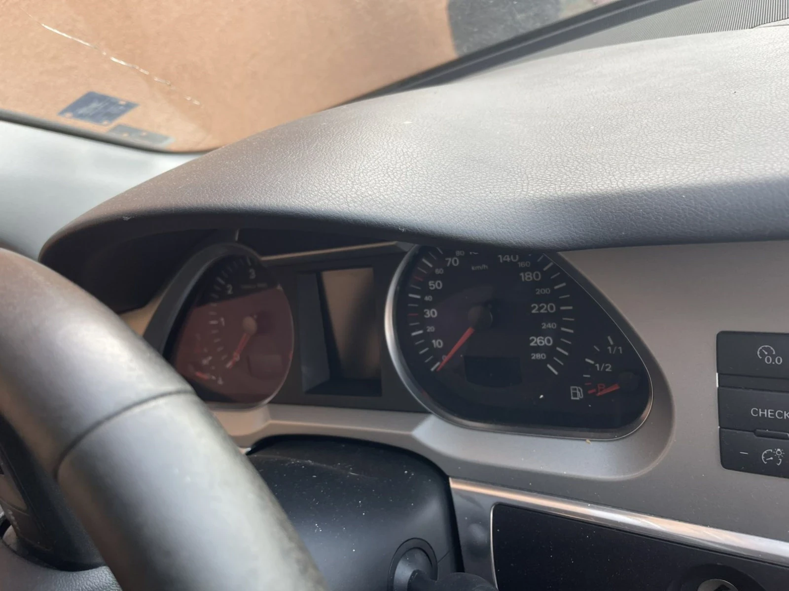 Audi A6 3000 - изображение 2
