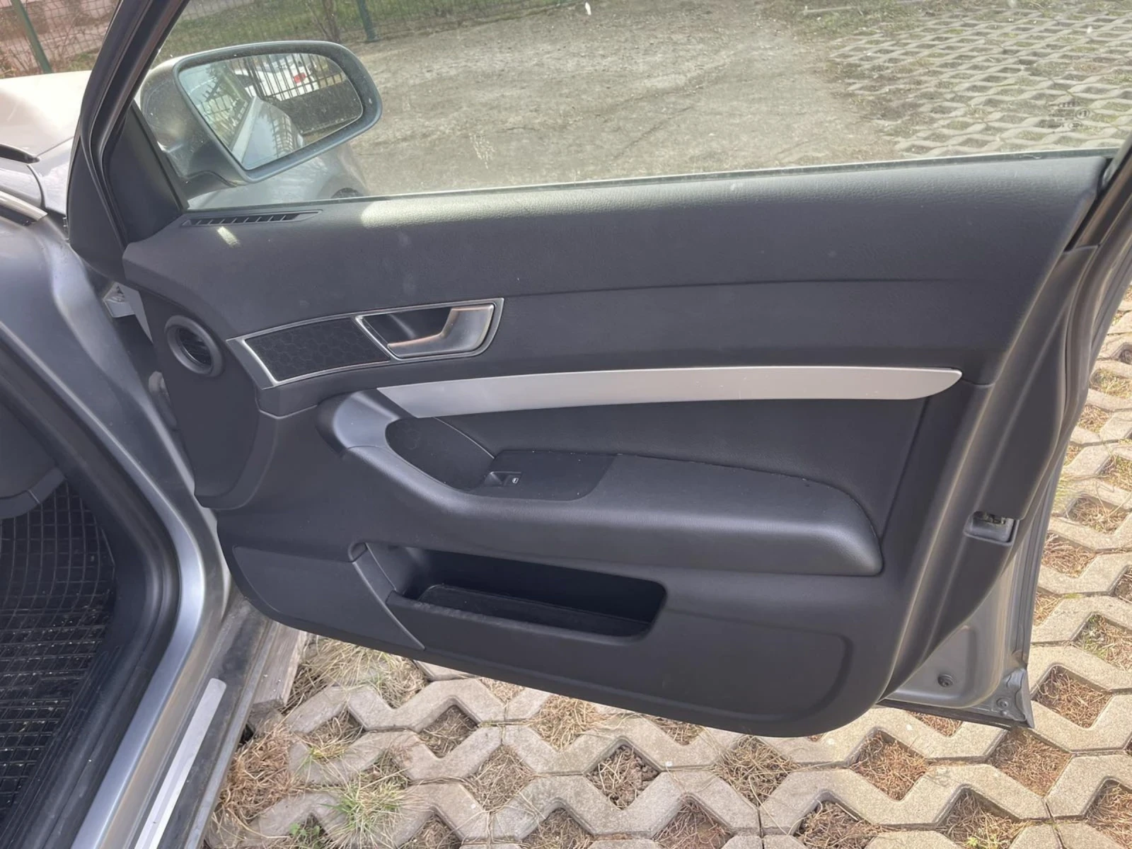 Audi A6 3000 - изображение 6