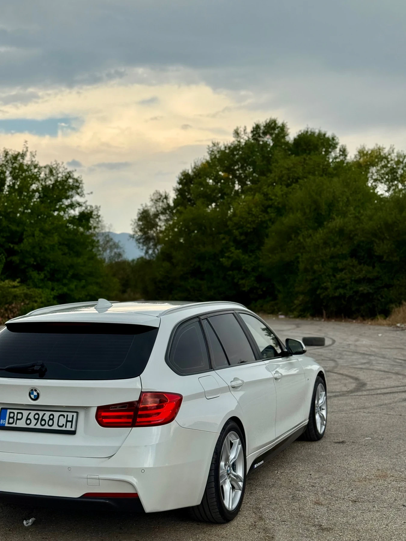 BMW 320 2.0d - изображение 3