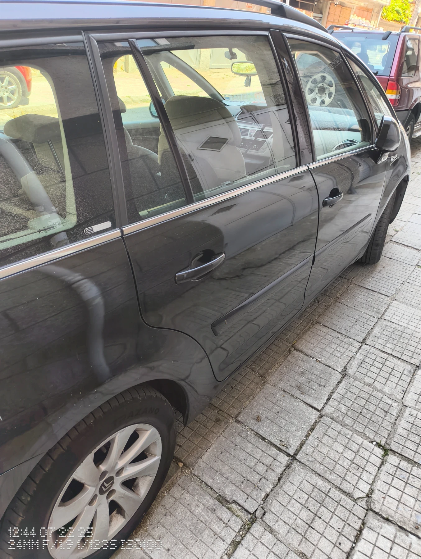 Citroen Grand C4 Picasso 1.6 HDI - изображение 3