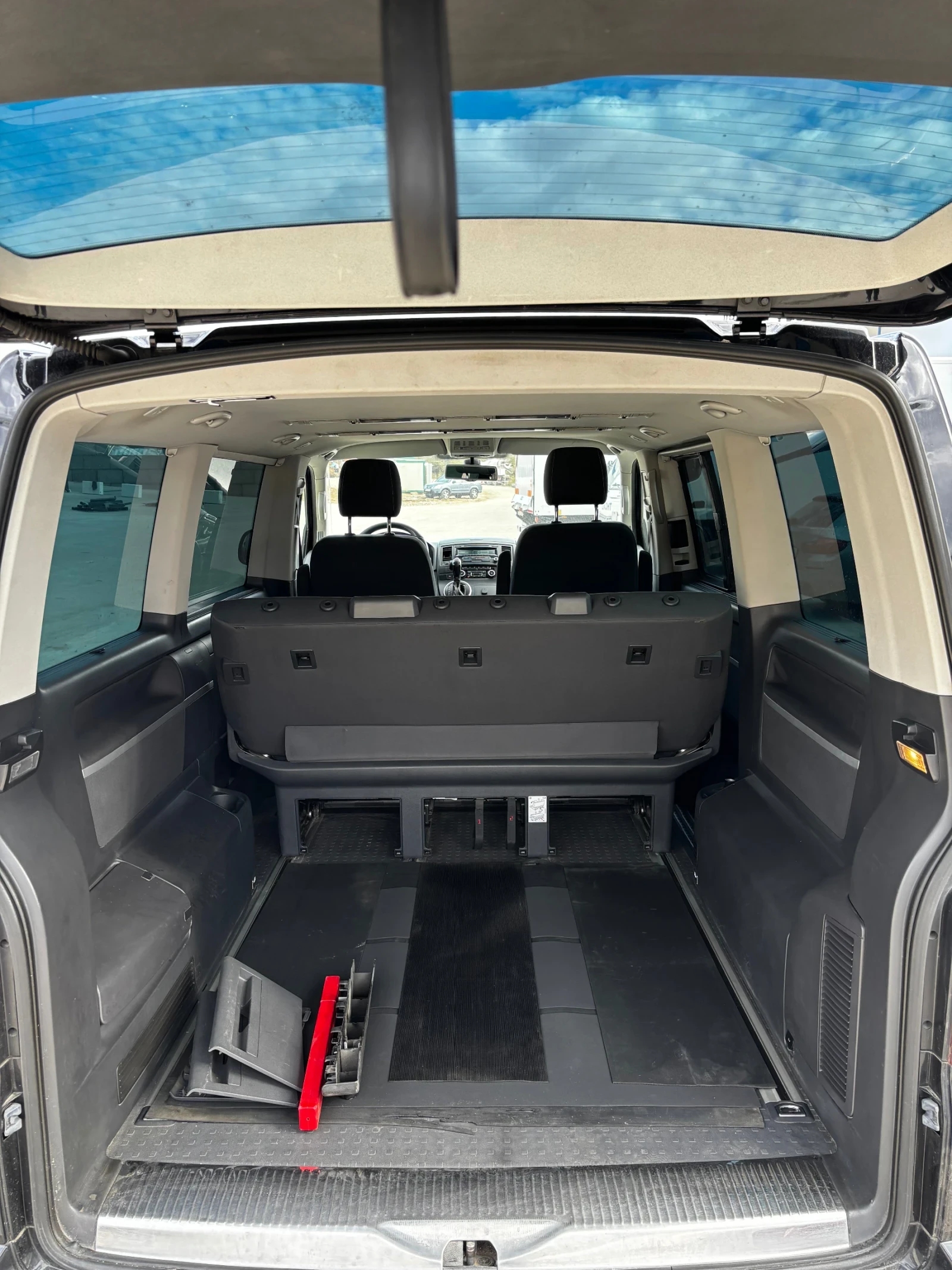 VW Multivan VW Multivan CUP Edition ШВЕЙЦАРИЯ!! 2.0 BITDI 180 - изображение 10