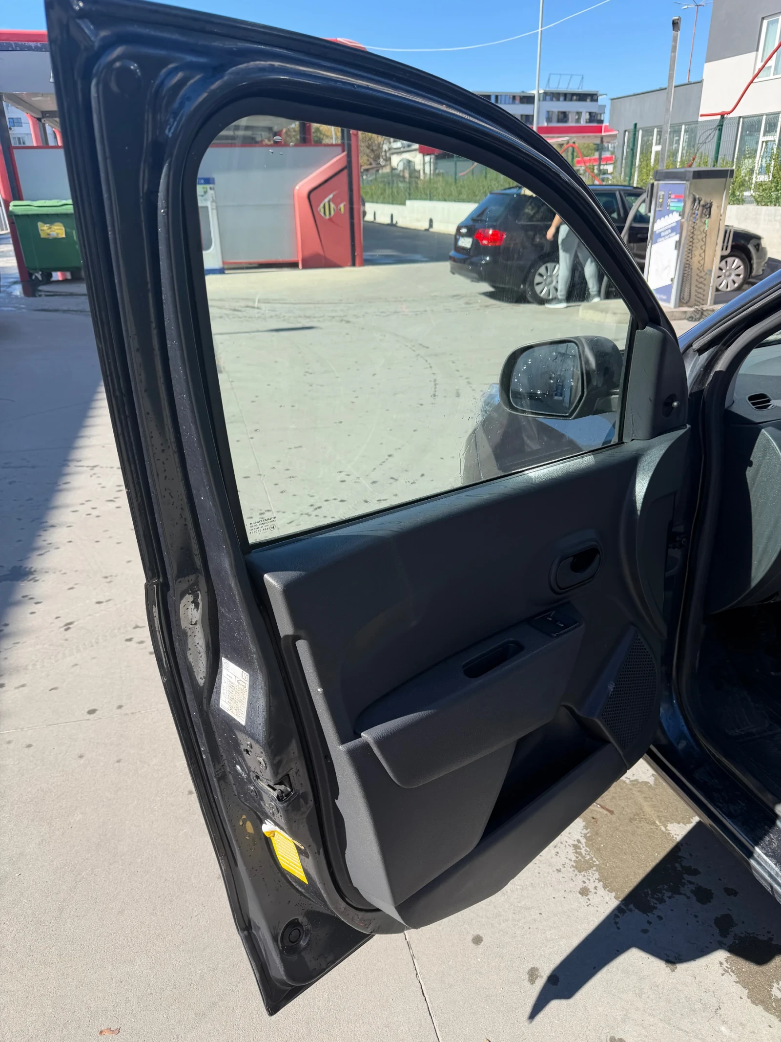 Dacia Dokker 1.6 бензин газ - изображение 6