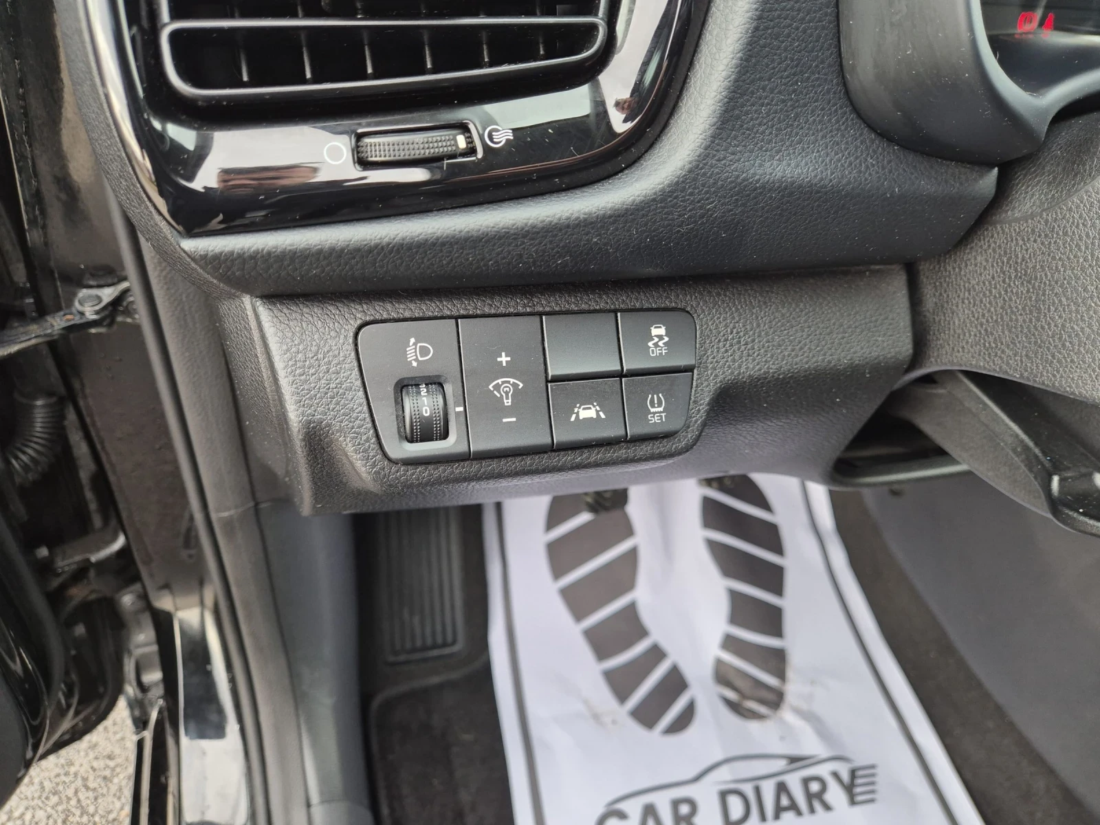 Kia Rio 1.4Crdi SPRINT - изображение 10