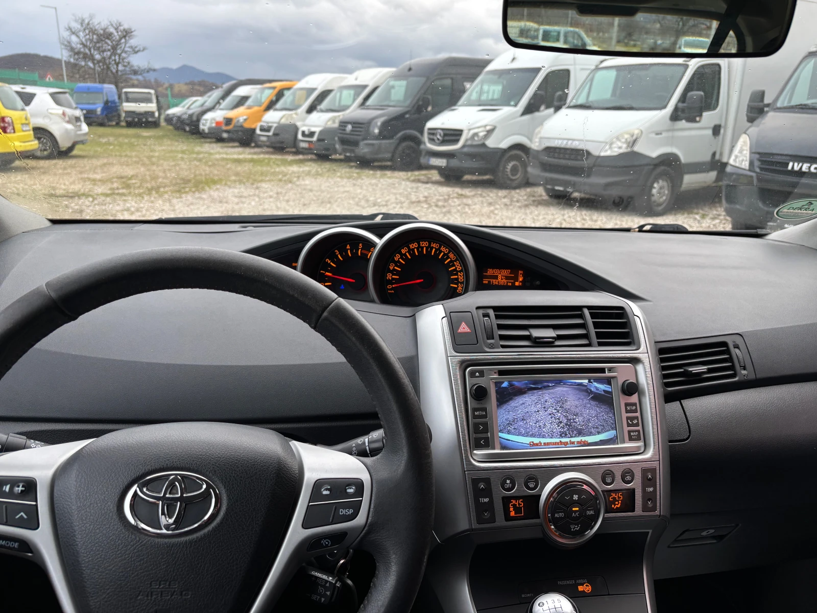 Toyota Verso D4D НАВИ ПАРКТРОНИК - изображение 9