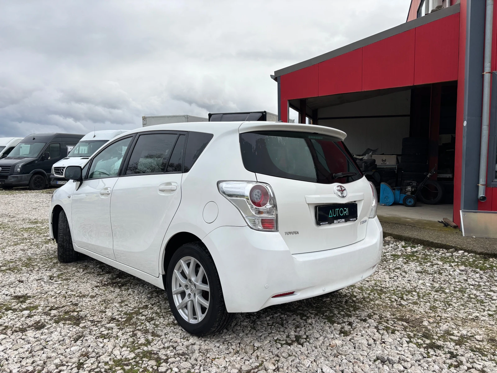 Toyota Verso D4D НАВИ ПАРКТРОНИК - изображение 6