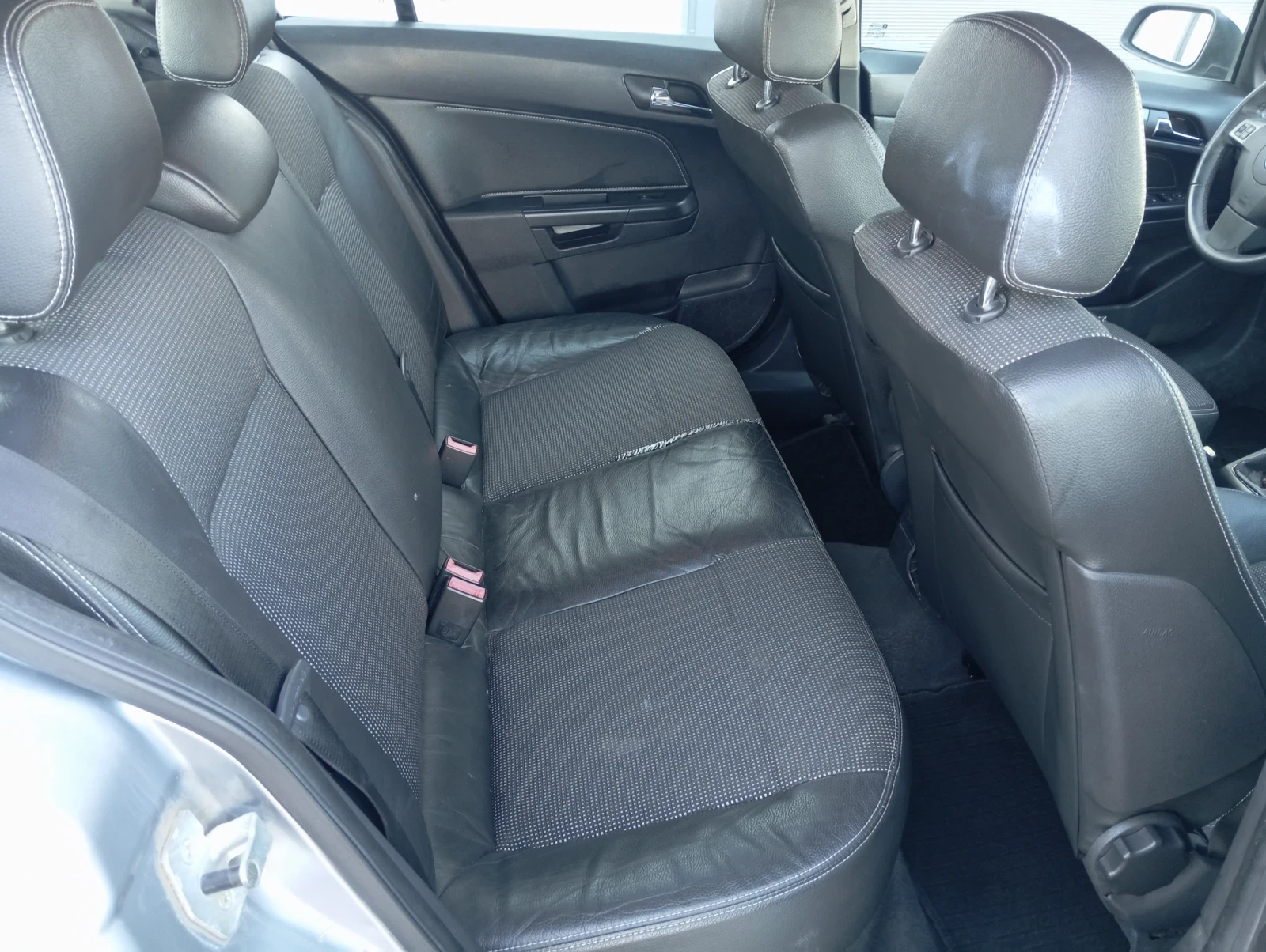 Opel Astra 1.4i - изображение 10