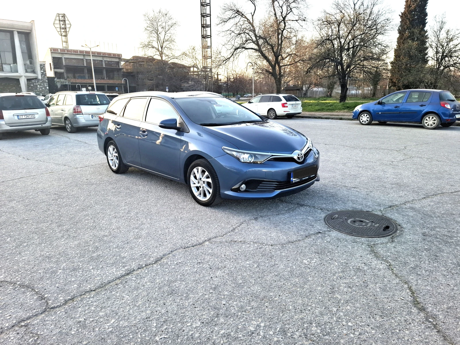 Toyota Auris 1.6  в ГАРАНЦИЯ, снимка 6 - Автомобили и джипове - 53855274