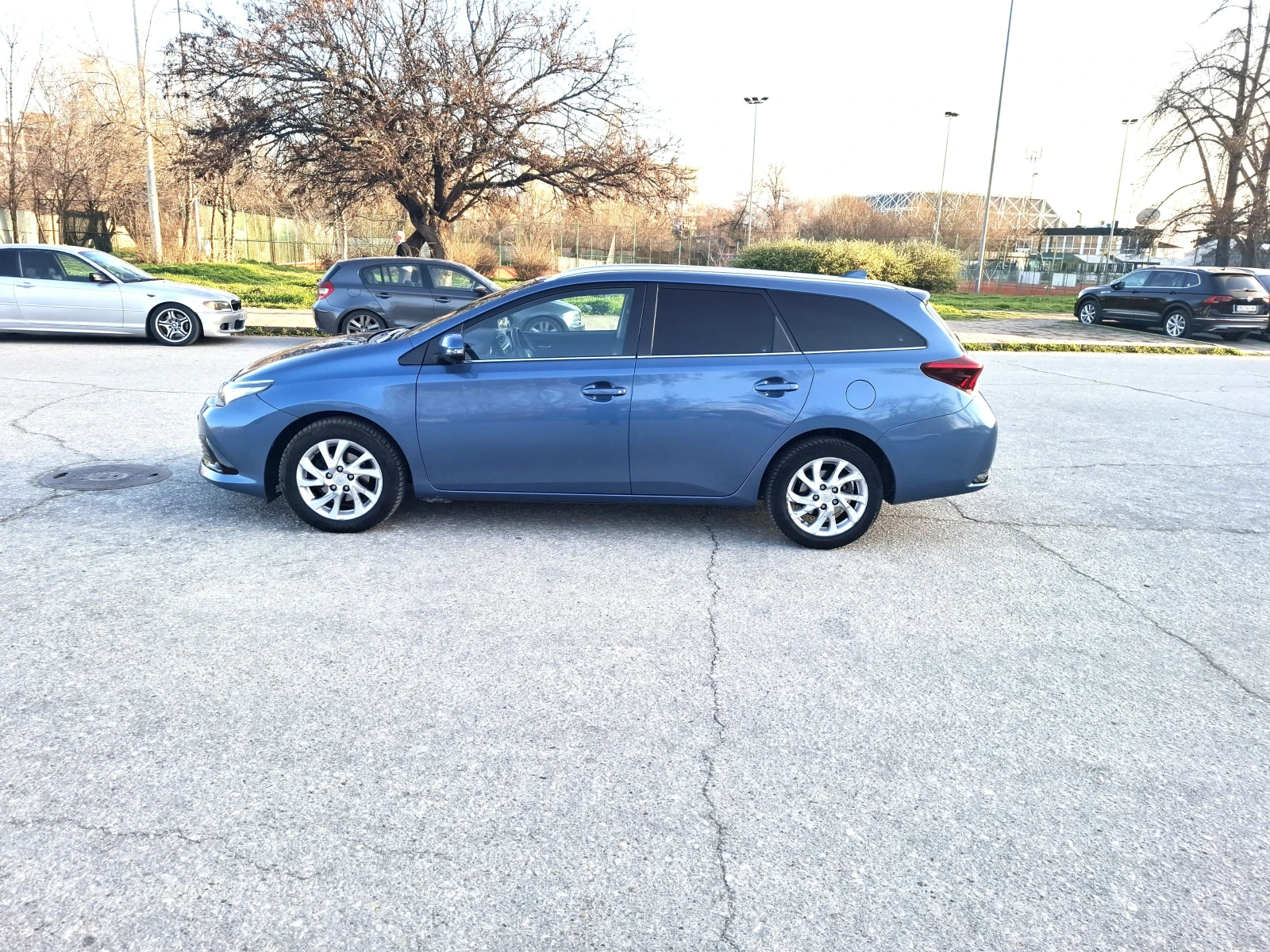 Toyota Auris 1.6  в ГАРАНЦИЯ, снимка 2 - Автомобили и джипове - 53855274