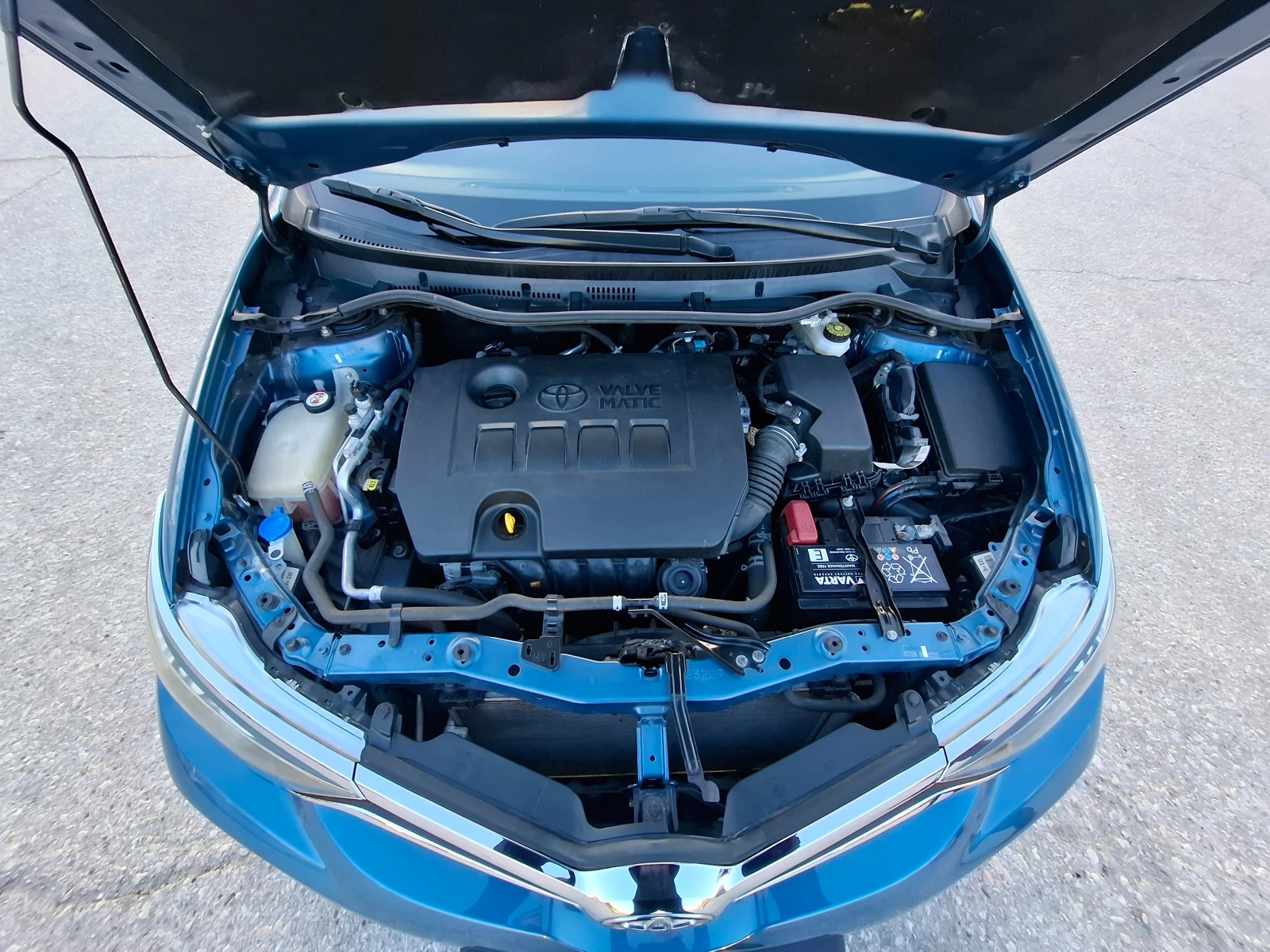 Toyota Auris 1.6  в ГАРАНЦИЯ, снимка 13 - Автомобили и джипове - 53855274