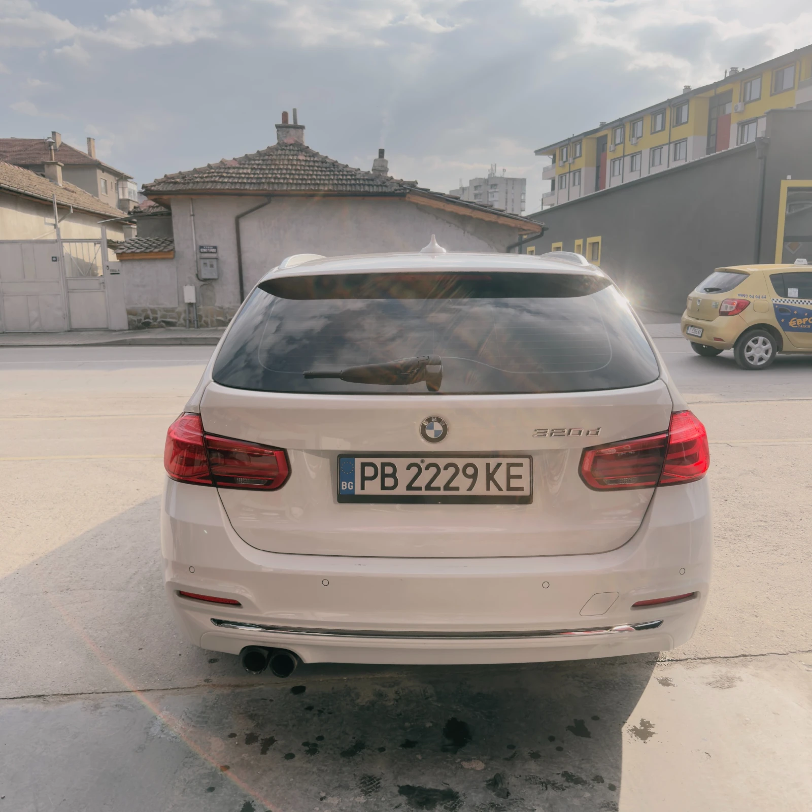 BMW 320, снимка 10 - Автомобили и джипове - 53872865