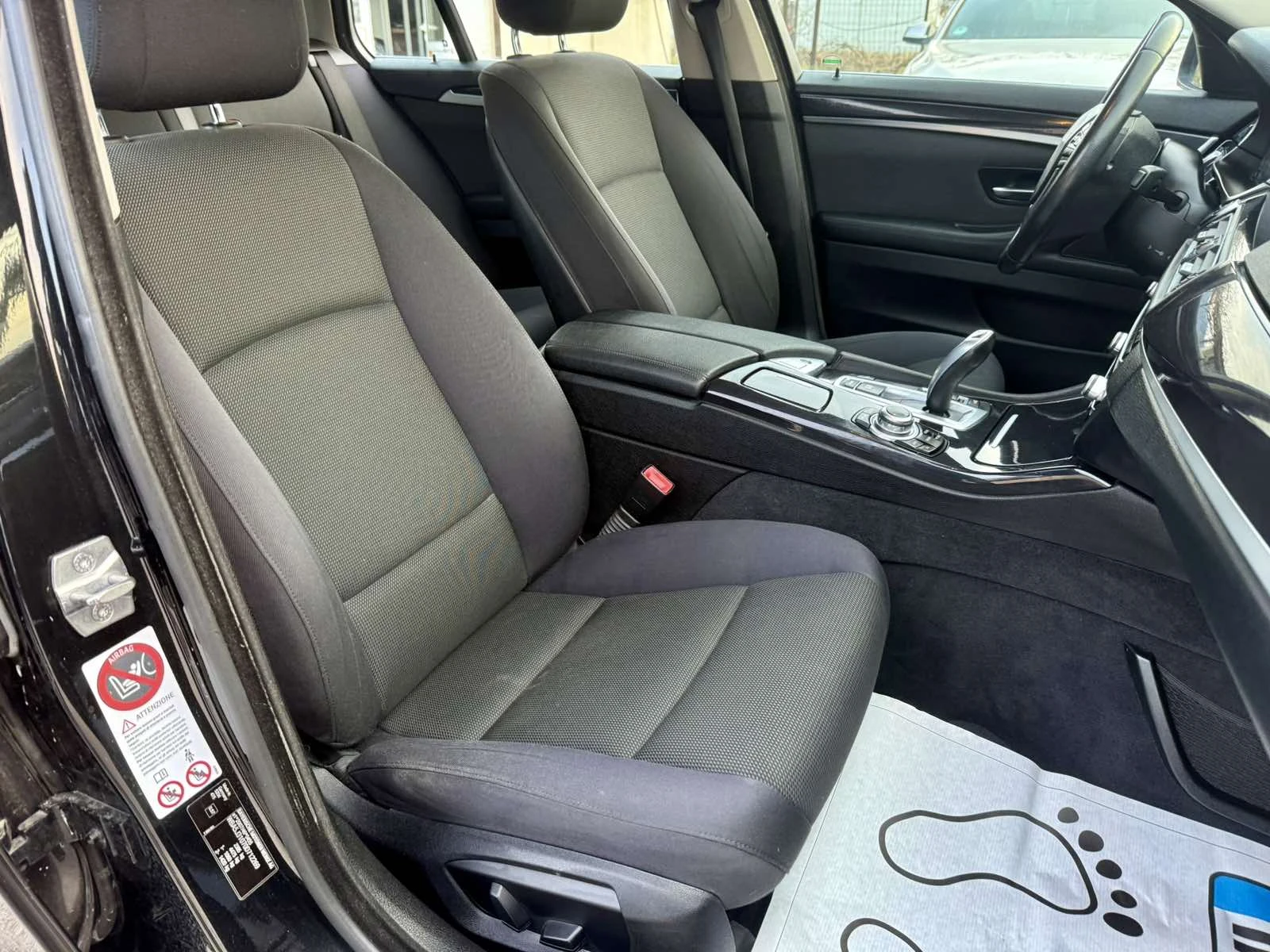 BMW 520 2.0D FaceLift Italia, снимка 13 - Автомобили и джипове - 53884842