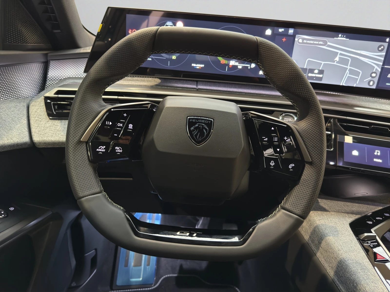 Peugeot 5008 GT 1.2 PureTech 145 HYBRID Гаранция до 11.2029 г., снимка 11 - Автомобили и джипове - 54137327