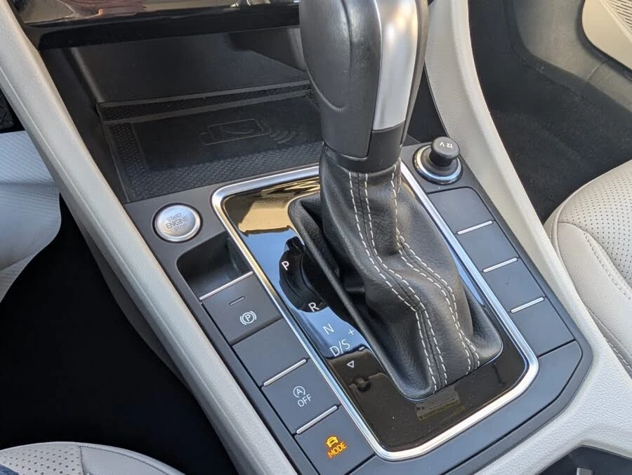 VW Jetta SEL Premium FWD АвтоКредит  (ЦЕНА ДО БГ), снимка 7 - Автомобили и джипове - 54384726