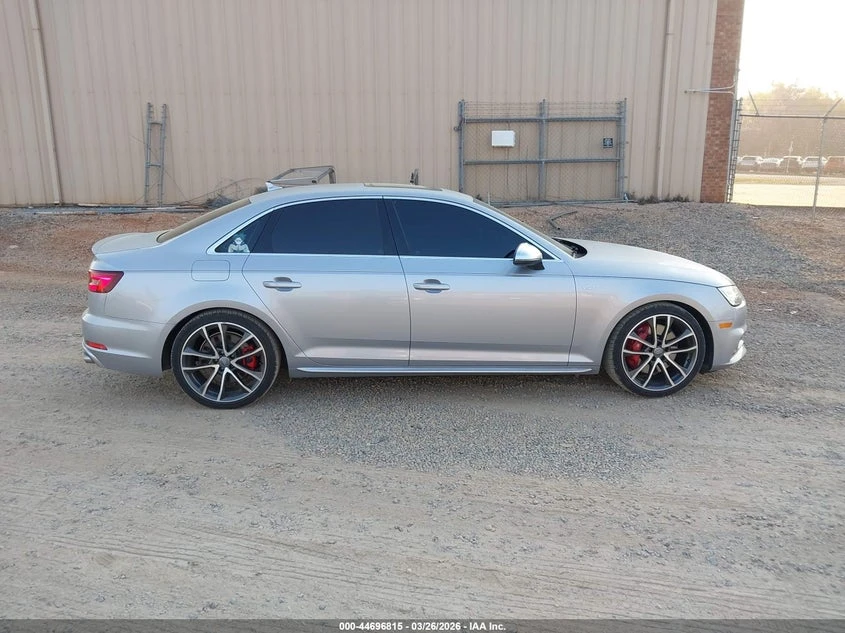 Audi S4 3.0l 3.0T Premium Plus, снимка 13 - Автомобили и джипове - 54528295
