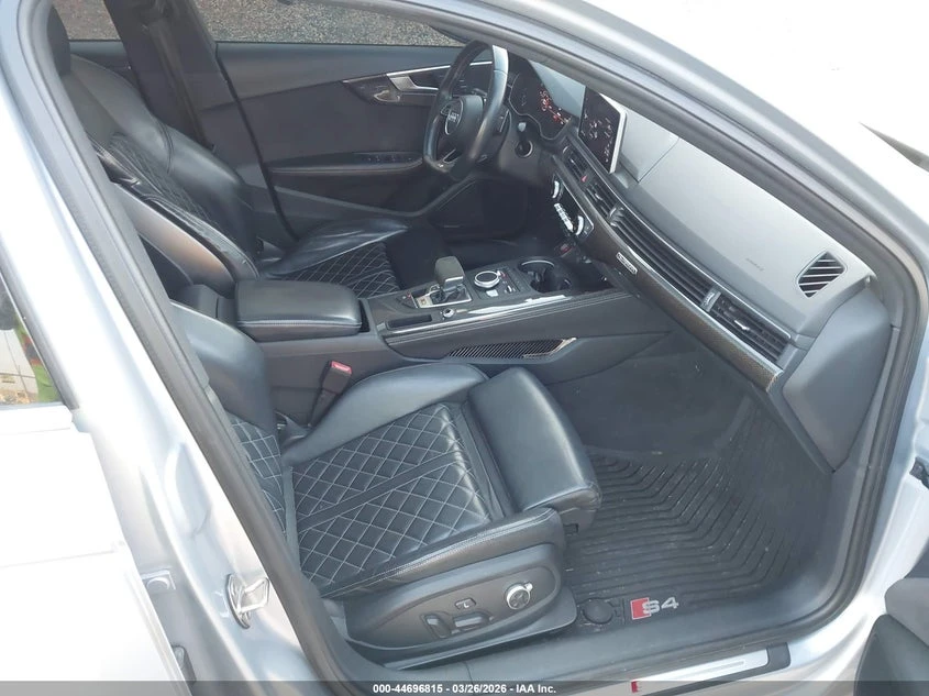 Audi S4 3.0l 3.0T Premium Plus, снимка 5 - Автомобили и джипове - 54528295