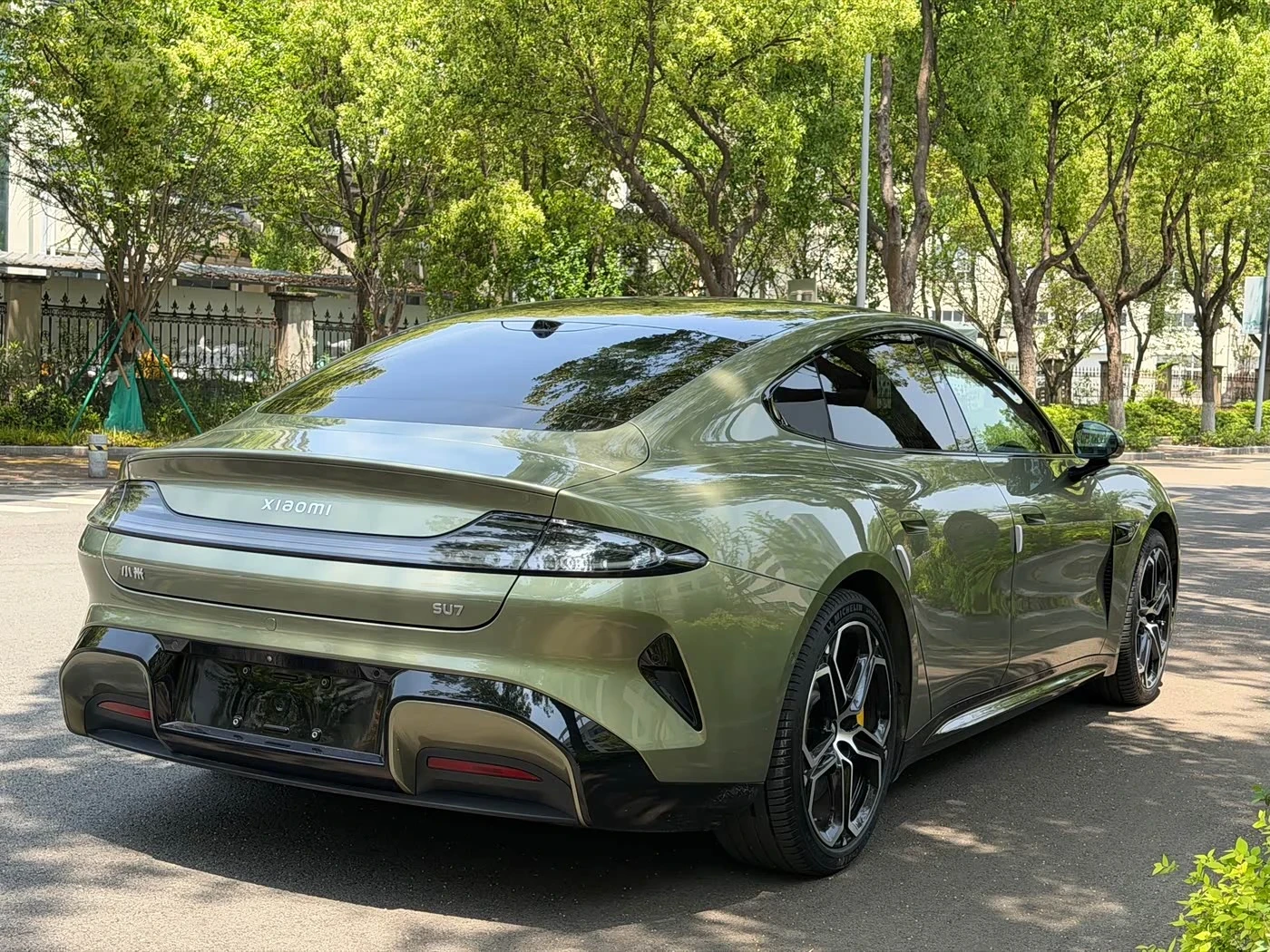Xiaomi SU7 Rear-wheel drive Long-Range autogeorge.com | Mobile.bg � ����������� 7