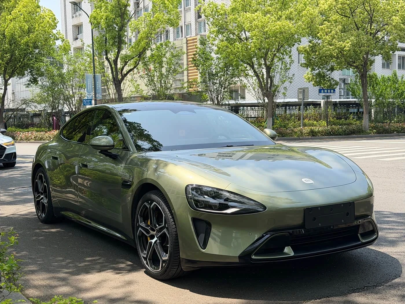 Xiaomi SU7 Rear-wheel drive Long-Range autogeorge.com | Mobile.bg � ����������� 3