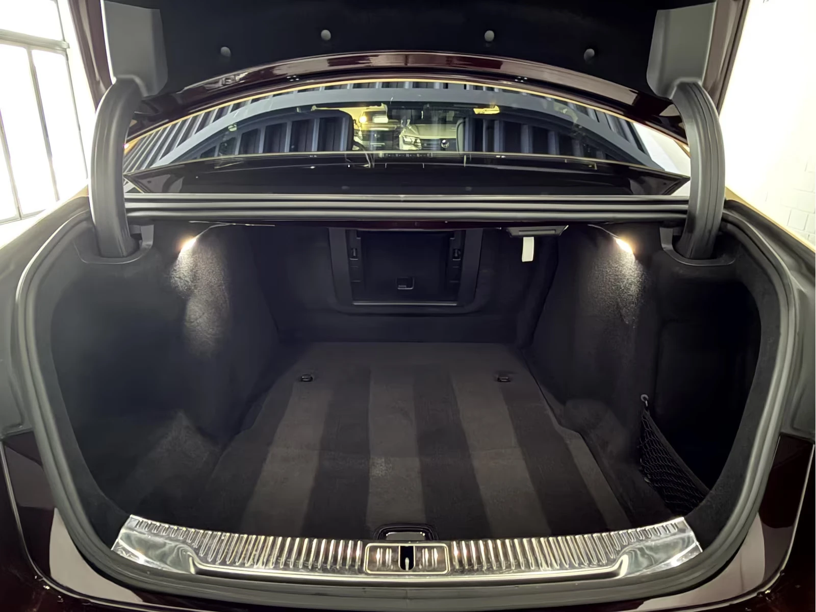 Mercedes-Benz S 580 MAYBACH/503HP/4M/PANO/MASS/BURM/360/241h, снимка 7 - Автомобили и джипове - 54702707