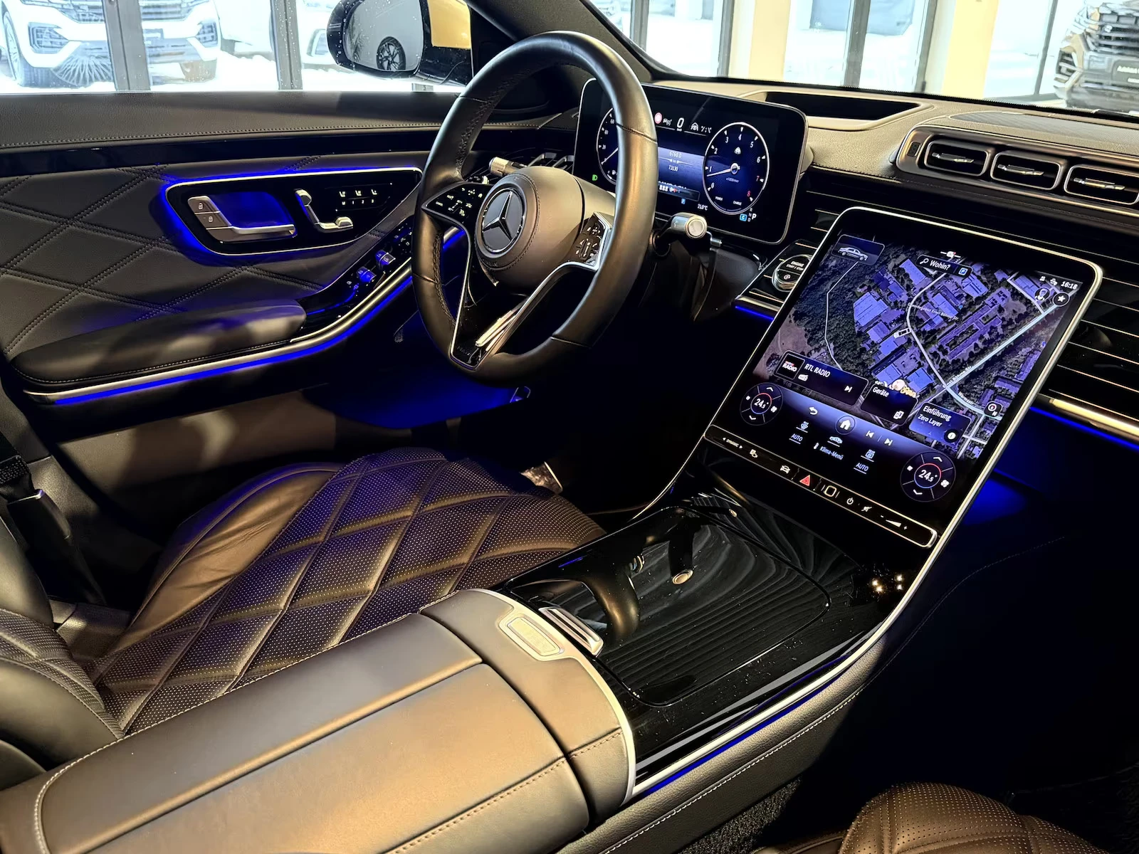 Mercedes-Benz S 580 MAYBACH/503HP/4M/PANO/MASS/BURM/360/241h, снимка 8 - Автомобили и джипове - 54702707