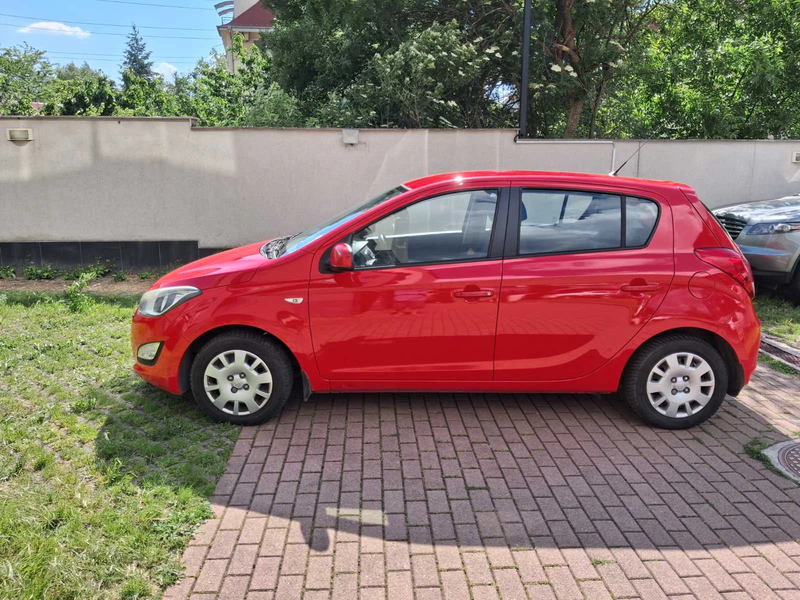 Hyundai I20, снимка 4 - Автомобили и джипове - 54740447