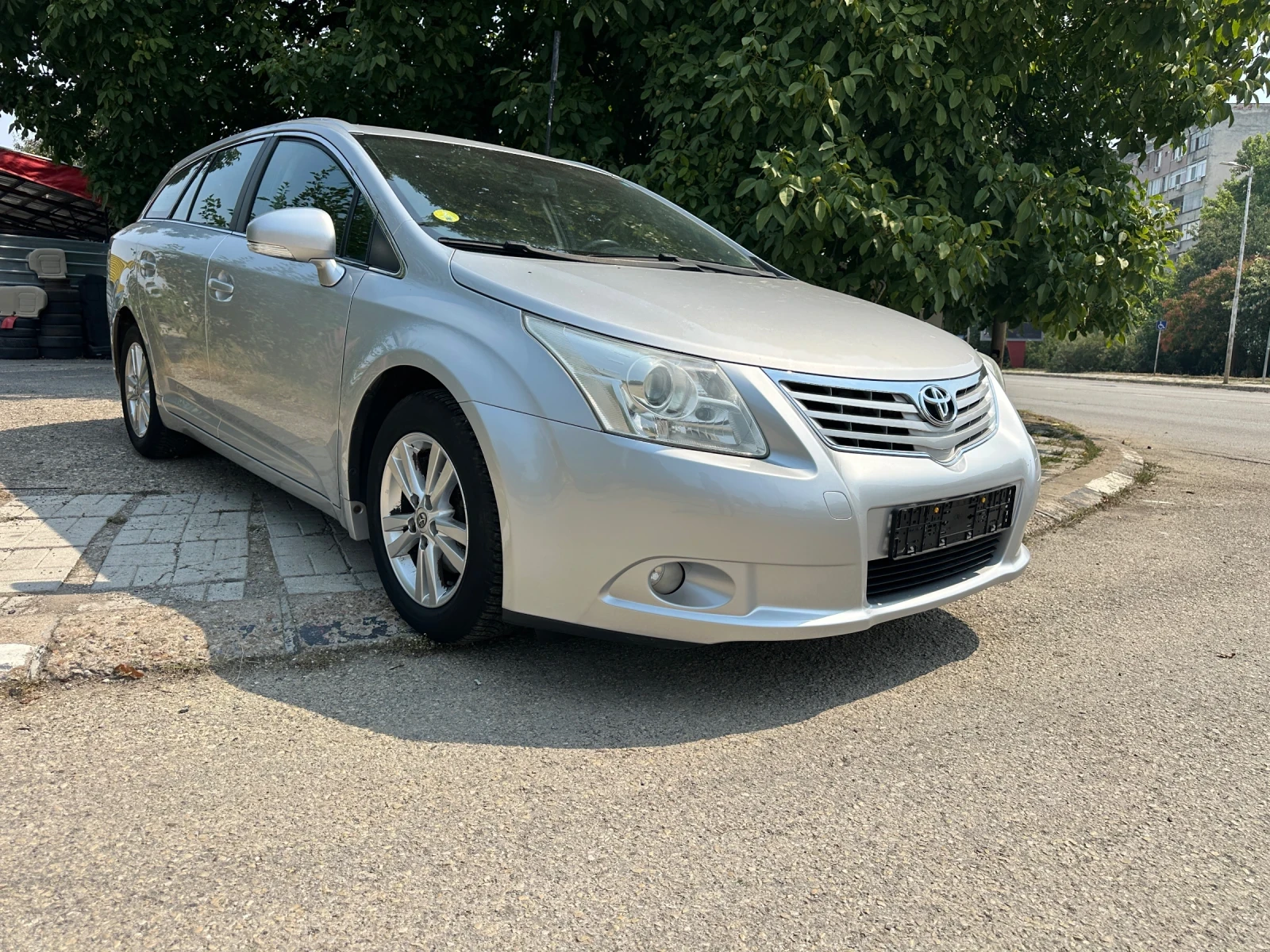 Toyota Avensis 1.8-VVTI-Comfort-NAVI-6-ск-1Г-ГАРАНЦИЯ, снимка 7 - Автомобили и джипове - 55710147
