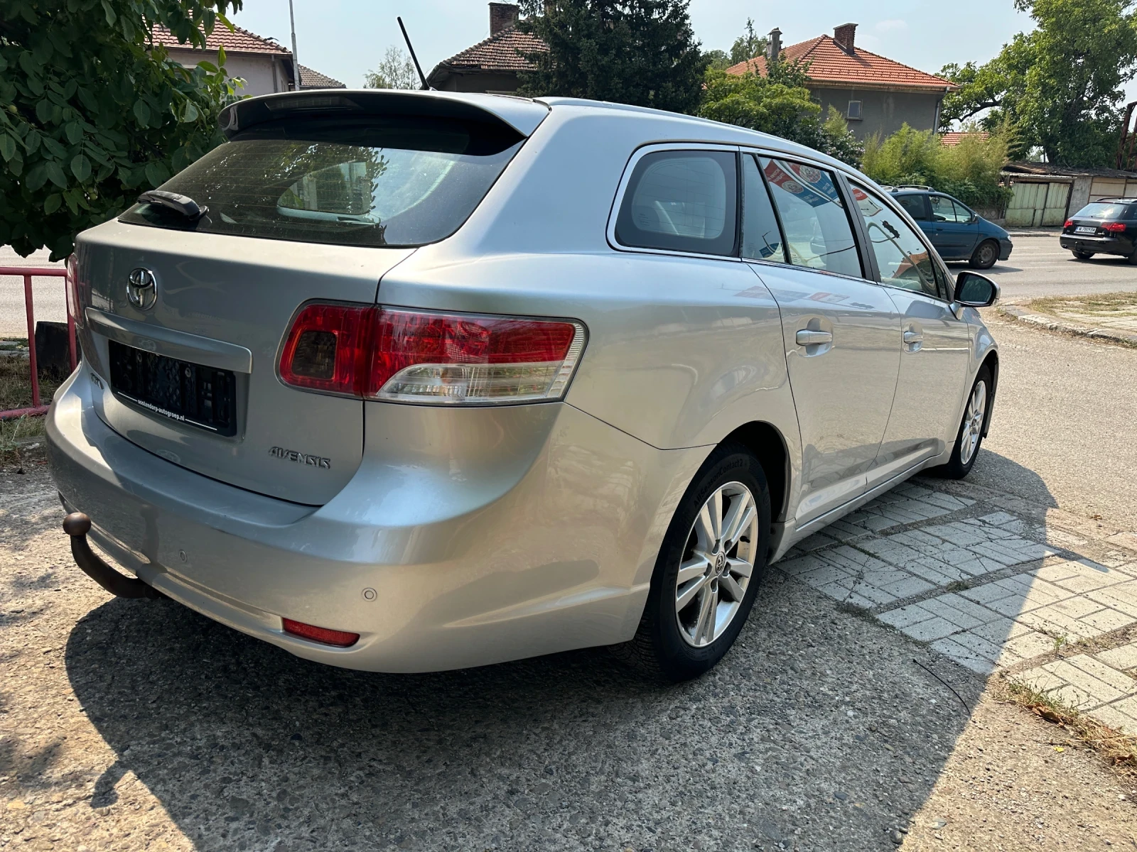 Toyota Avensis 1.8-VVTI-Comfort-NAVI-6-ск-1Г-ГАРАНЦИЯ, снимка 5 - Автомобили и джипове - 55710147