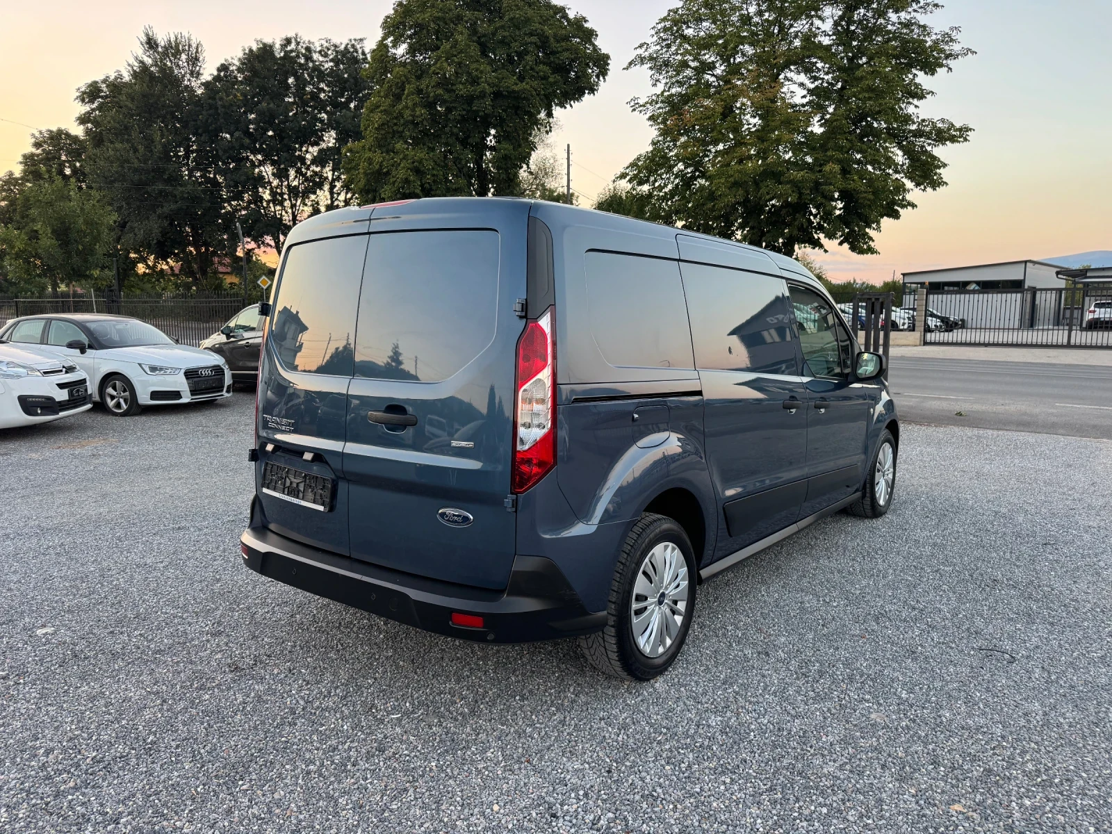 Ford Connect Transit 1.5d EkoBlue!FACE!! MAXI!! 3 Seats!! 6Sp!!, снимка 6 - Автомобили и джипове - 55728881