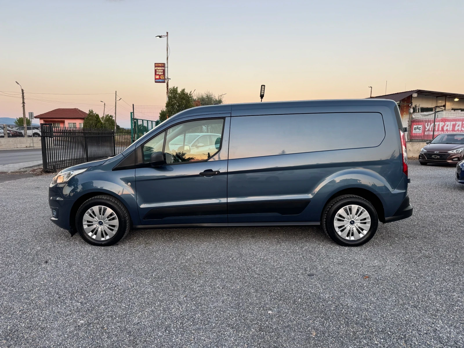 Ford Connect Transit 1.5d EkoBlue!FACE!! MAXI!! 3 Seats!! 6Sp!!, снимка 3 - Автомобили и джипове - 55728881