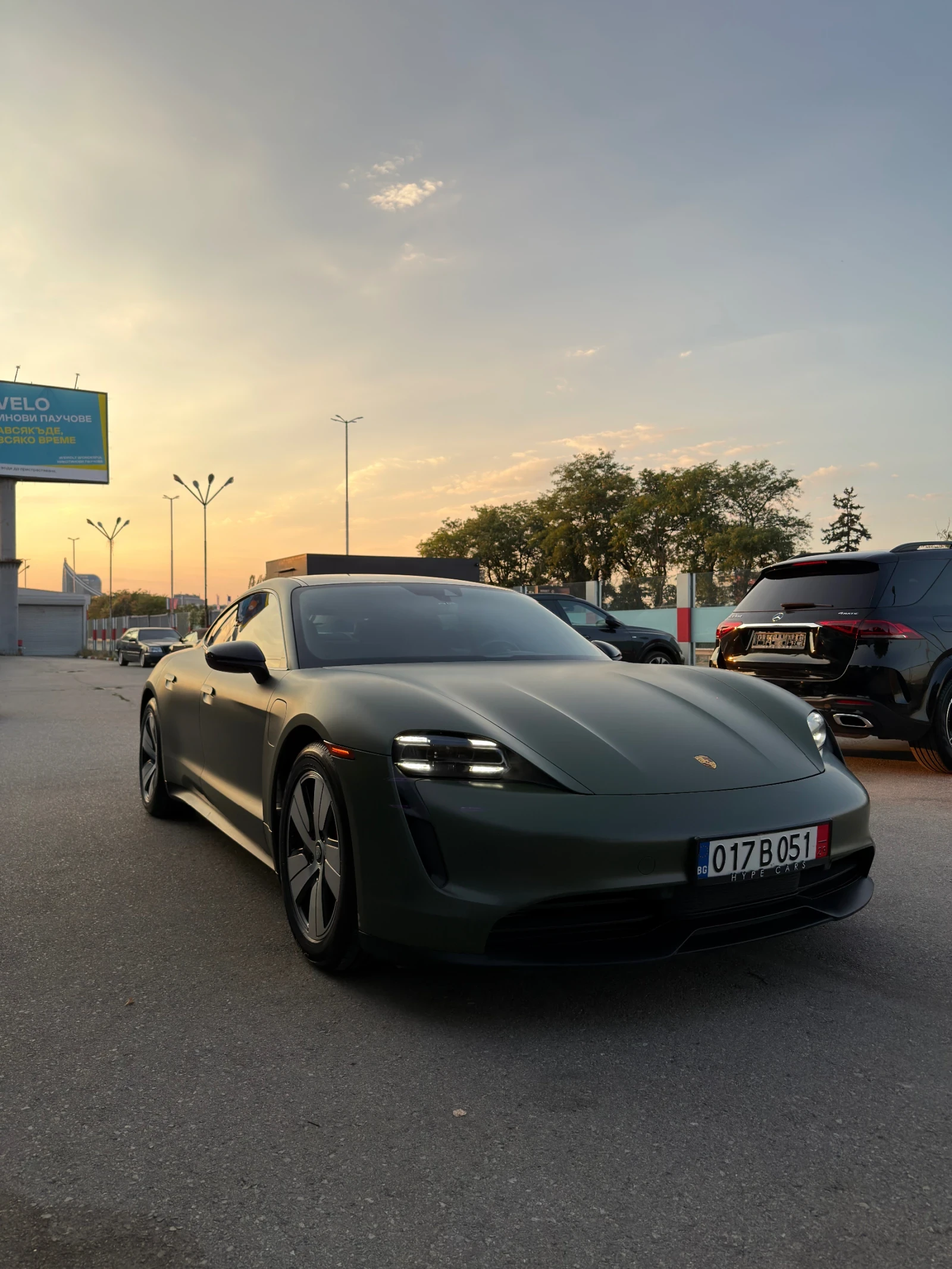 Porsche Taycan 4S PERFORMANCE PLUS 94KWH /Термопомпа/ 123хил км, снимка 3 - Автомобили и джипове - 55806869