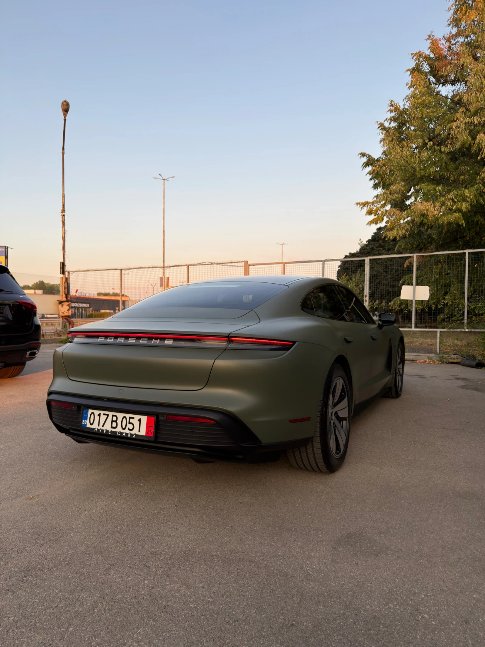 Porsche Taycan 4S PERFORMANCE PLUS 94KWH /Термопомпа/ 123хил км, снимка 4 - Автомобили и джипове - 55806869