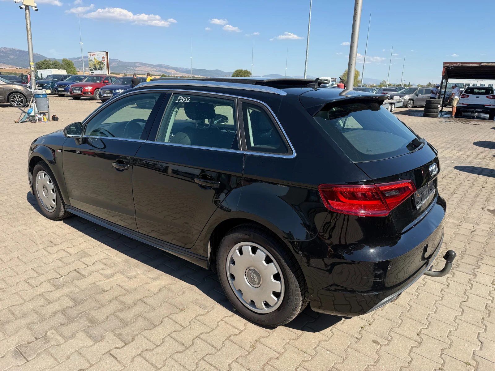 Audi A3 SPORTBACK S-LINE PANORAMA/NAVI/KOJA EURO 6, снимка 8 - Автомобили и джипове - 56130900