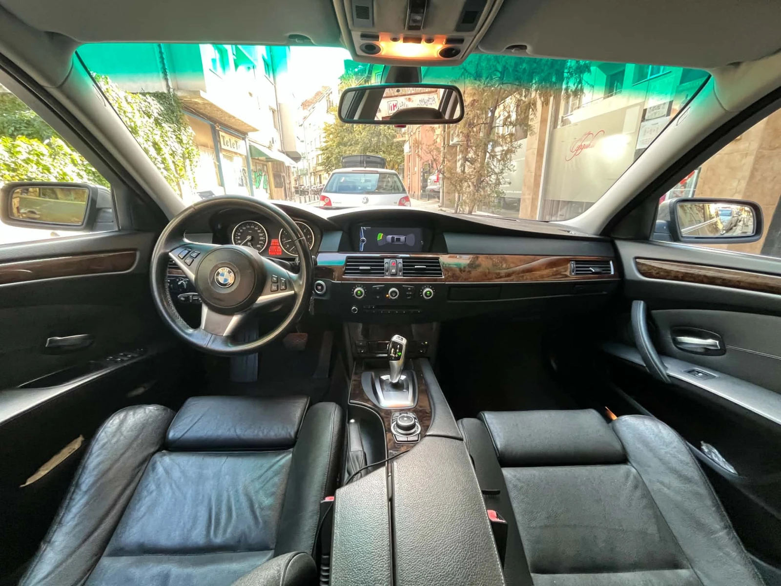 BMW 525 525i LCI 3.0, снимка 12 - Автомобили и джипове - 56328271