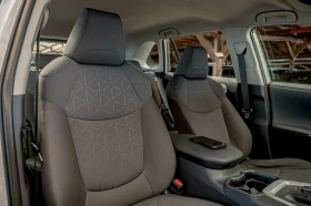 Toyota Rav4 Hybrid/4x4/Lane Assist/Distonic/Камера, снимка 10