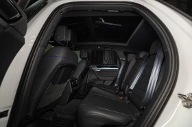 VW Touareg  R eHybrid | Гаранция| Панорама| Въздушно окачванe, снимка 12