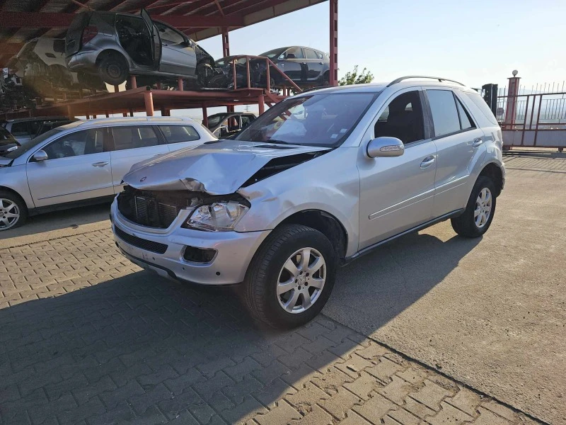 Mercedes-Benz ML 320 3.0, снимка 1 - Автомобили и джипове - 41939736