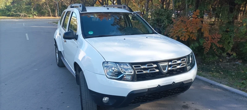 Dacia Duster 1.6, снимка 3 - Автомобили и джипове - 47986424